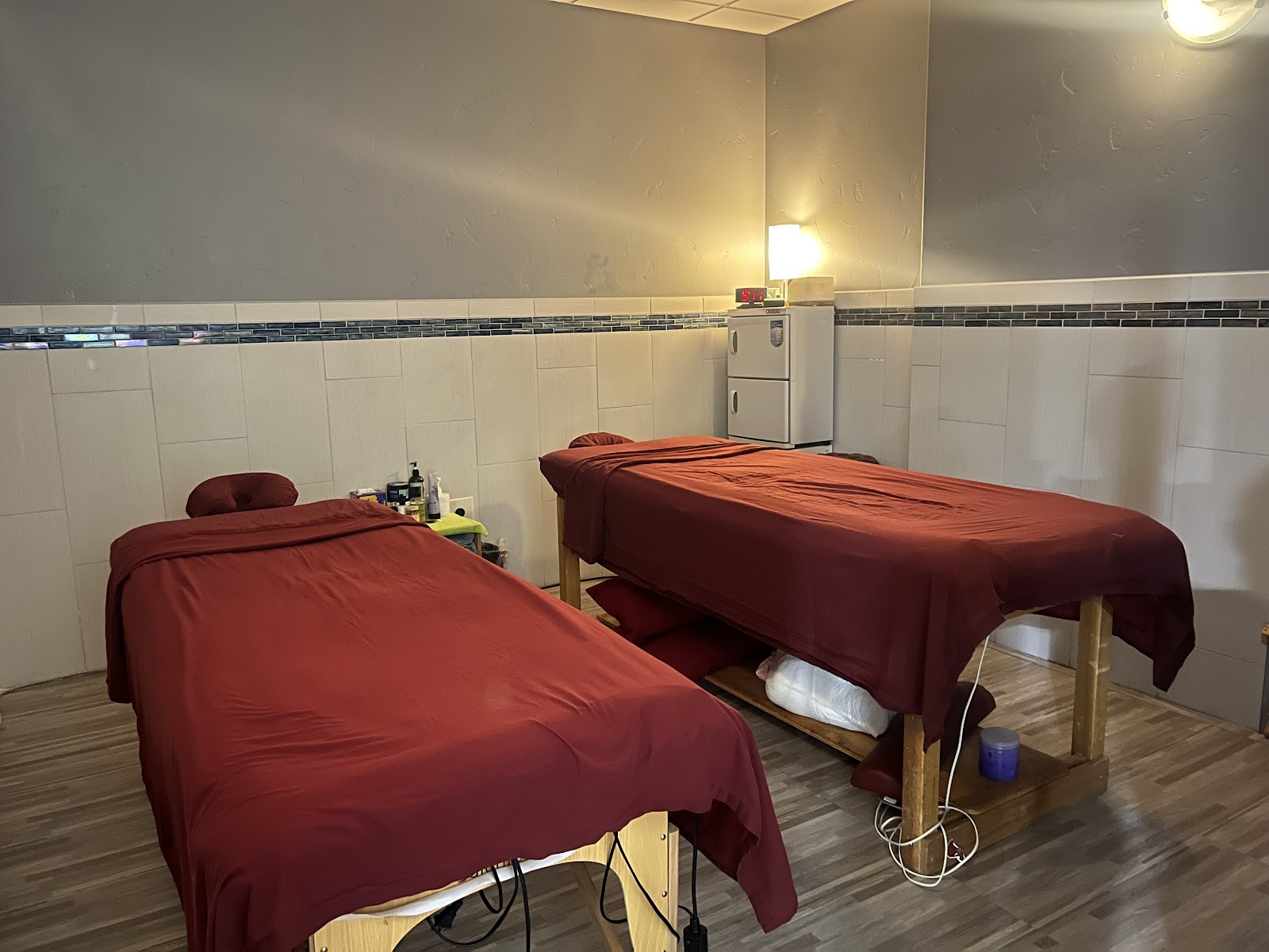 Escape Plus Nails & Kanok Thai Massage nail photo 1