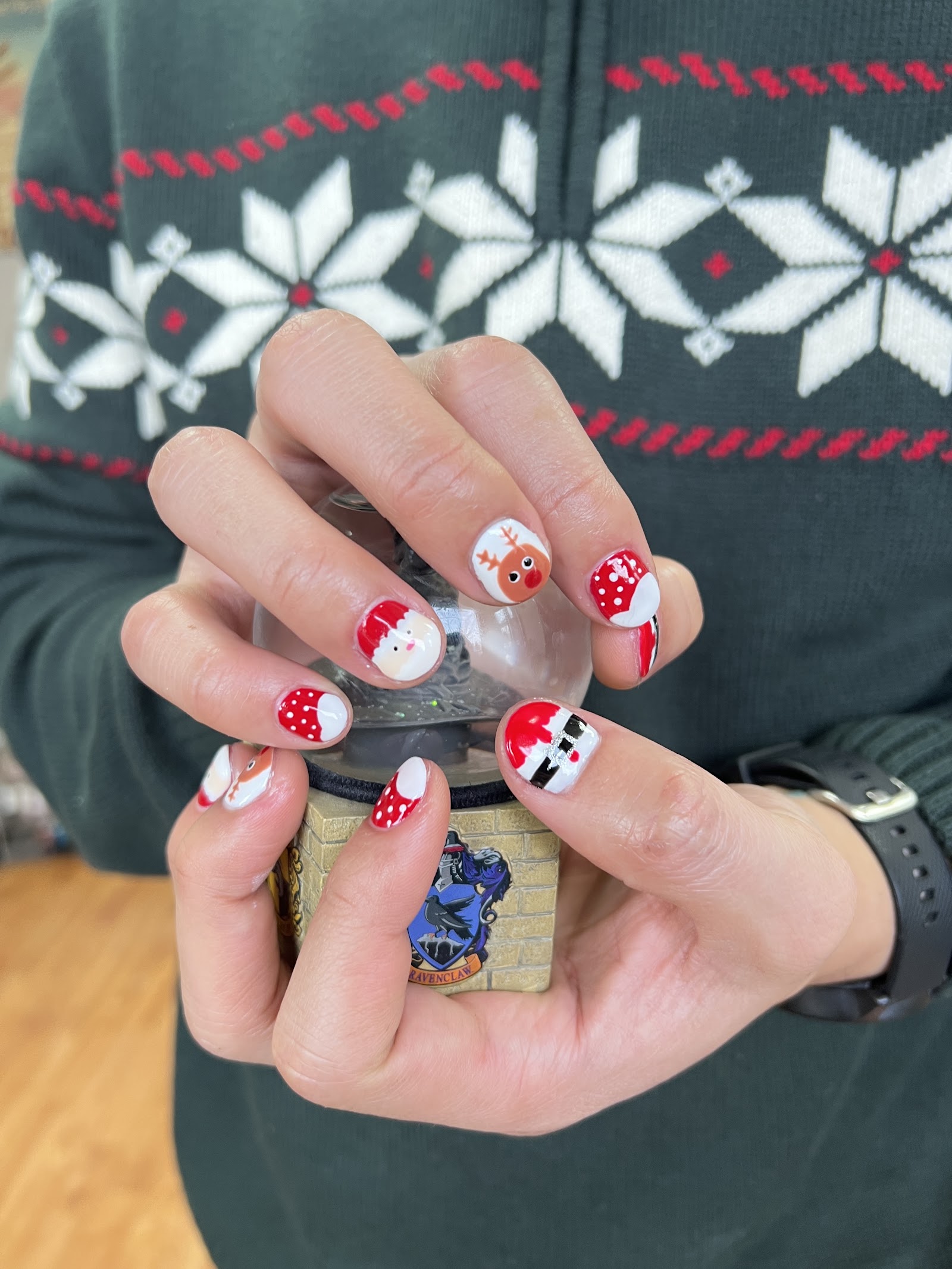 Escape Plus Nails & Kanok Thai Massage nail photo 7